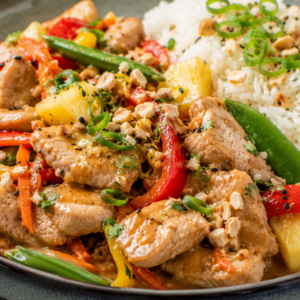 Schlossgarten Catering Schweinefleisch Asia-Style Erdnusssauce Ananas Gemüse Reis